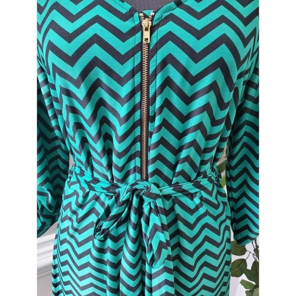 Tacera  Long Sleeve V-Neck Knee Length Dress - Picture 3 of 10